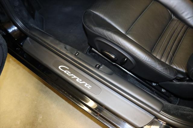 2003 Porsche 911 Carrera