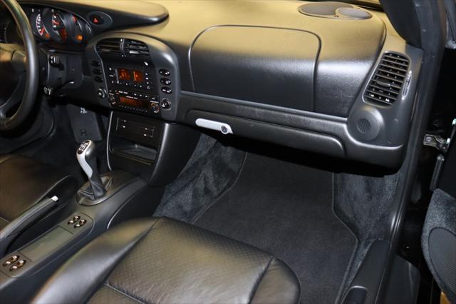 2003 Porsche 911 Carrera