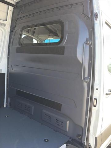 2025 Mercedes-Benz Sprinter 2500 High Roof 4-Cyl Diesel HO