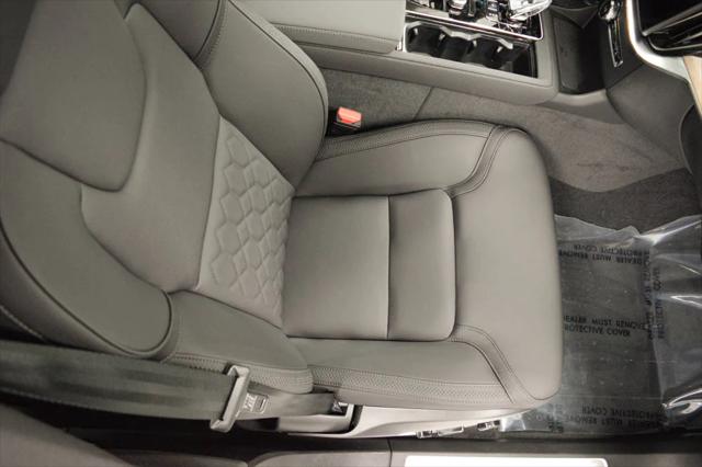 2026 Volvo XC90 Plus, B6 AWD Gas mild hybrid, Gasoline, Bright, 7 Seats