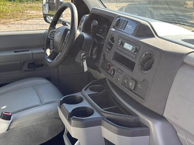 2026 Ford E-350 Cutaway Base Cutaway