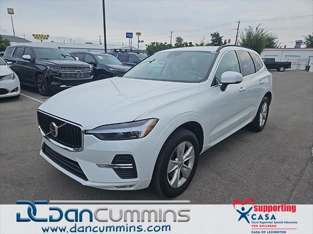 2022 Volvo XC60 B5 Momentum