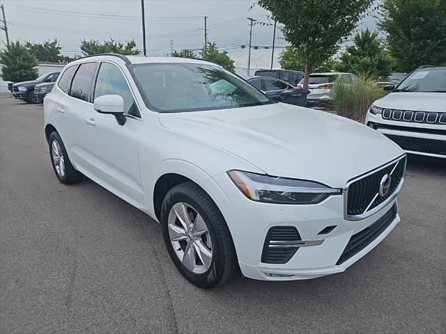 2022 Volvo XC60 B5 Momentum