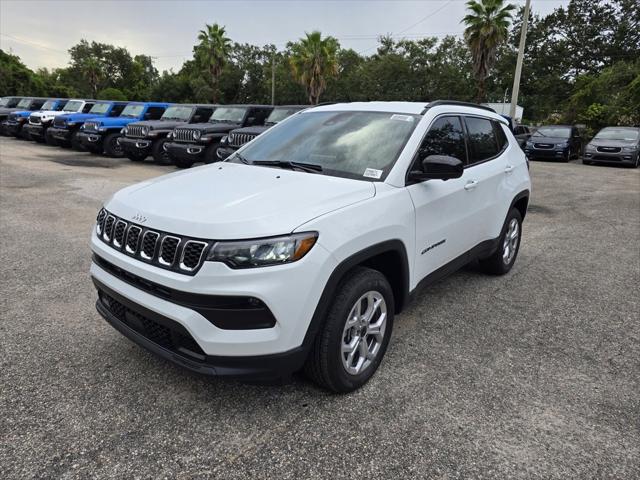 2025 Jeep Compass COMPASS LATITUDE 4X4