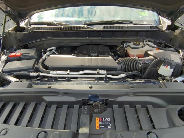 2023 Chevrolet Silverado 1500 4WD Crew Cab Short Bed LT with 2FL