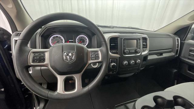 2022 RAM 1500 Classic SLT Crew Cab 4x4 57 Box 2022 RAM 1500 Classic SLT Crew Cab 4x4 57 Box