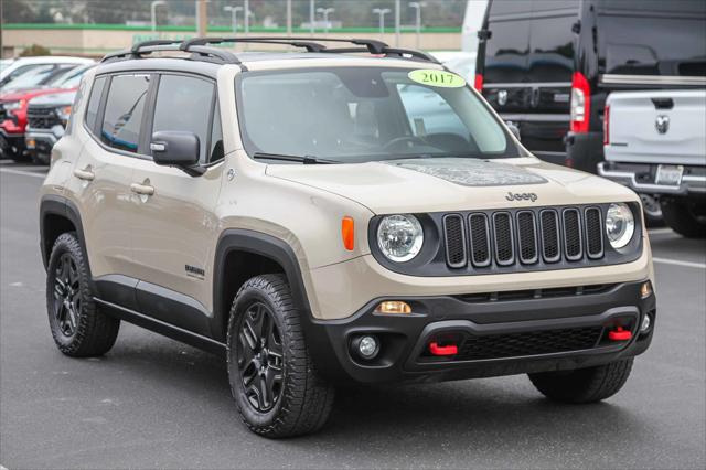 2017 Jeep Renegade Deserthawk 4x4