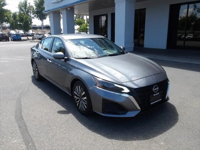 2023 Nissan Altima SV FWD
