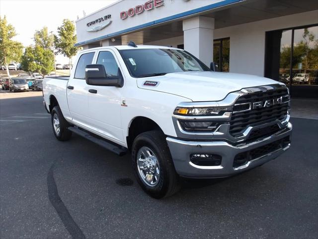 2025 RAM 2500 Tradesman Crew Cab 4x4 64 Box