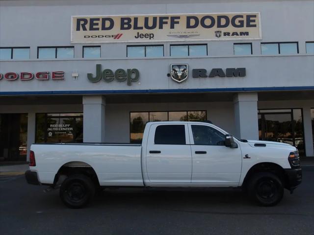2025 RAM 2500 Tradesman Crew Cab 4x4 8 Box