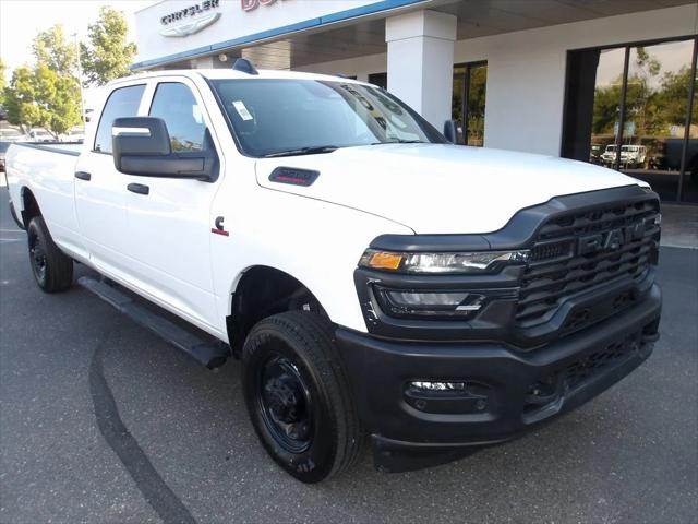 2025 RAM 2500 Tradesman Crew Cab 4x4 8 Box
