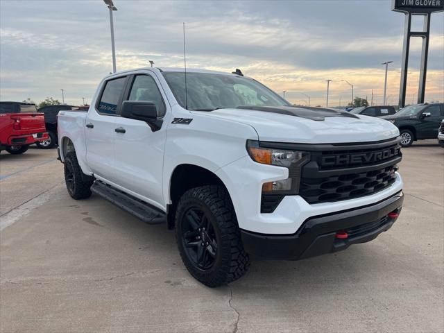 2023 Chevrolet Silverado 1500 4WD Crew Cab Short Bed Custom Trail Boss