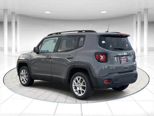 2022 Jeep Renegade Latitude 4x4 2022 Jeep Renegade Latitude 4x4