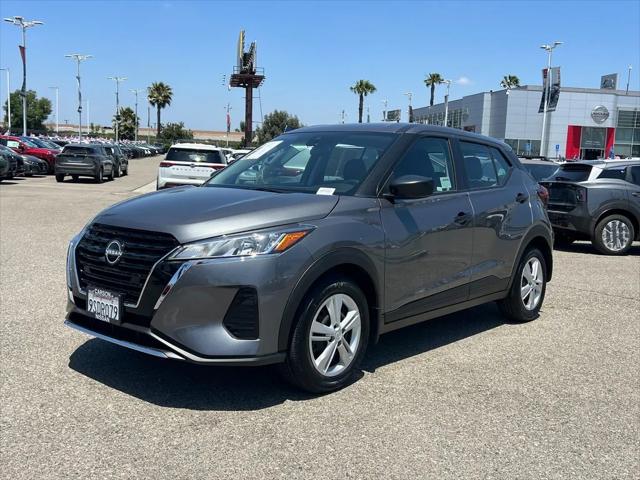 2024 Nissan Kicks S Xtronic CVT