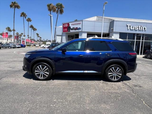 2022 Nissan Pathfinder Platinum 2WD