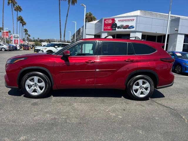 2022 Toyota Highlander LE