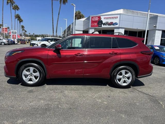 2022 Toyota Highlander LE