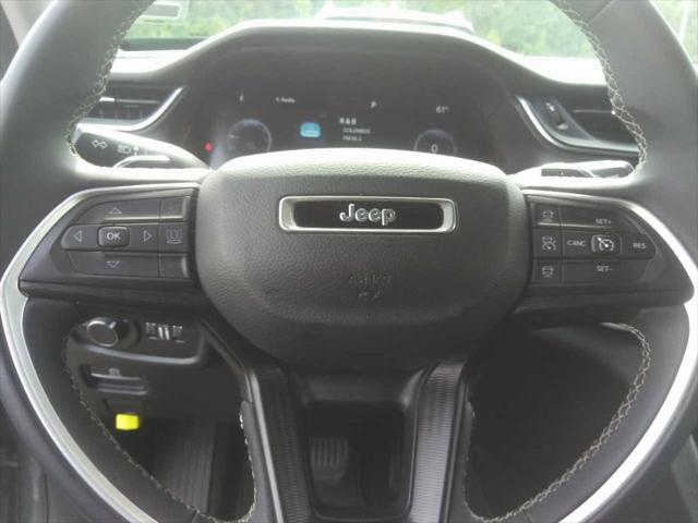 2023 Jeep Grand Cherokee L Laredo 4x2
