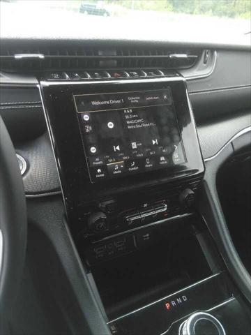 2023 Jeep Grand Cherokee L Laredo 4x2