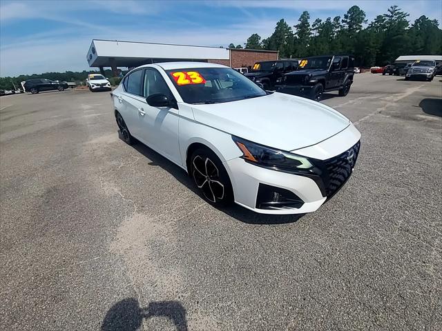 2023 Nissan Altima SR FWD