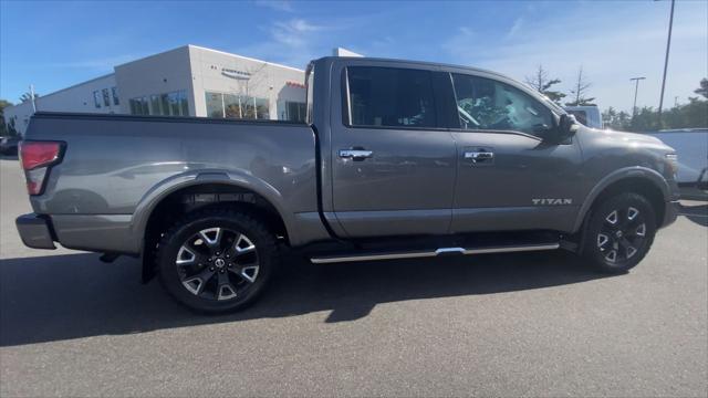 2022 Nissan TITAN Crew Cab Platinum Reserve 4x4 2022 Nissan TITAN Crew Cab Platinum Reserve 4x4