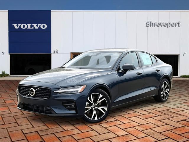 2024 Volvo S60 B5 Plus Dark Theme
