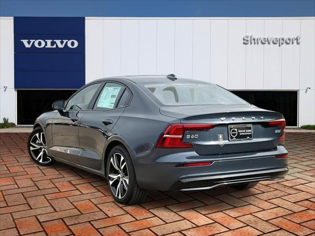 2024 Volvo S60 B5 Plus Dark Theme
