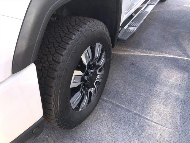 2022 GMC Sierra 2500HD 4WD Crew Cab Standard Bed Denali