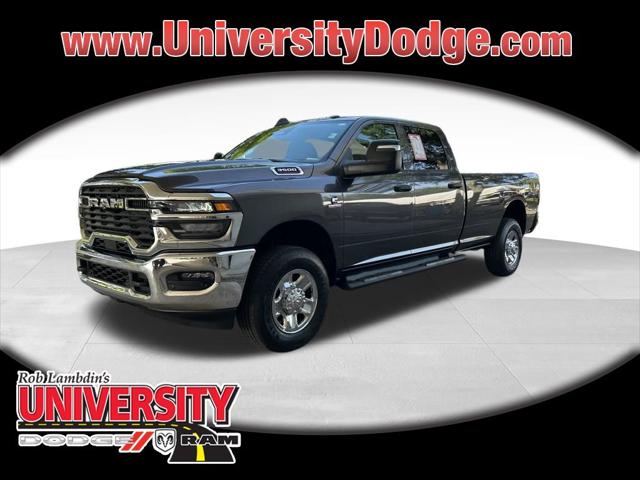 2025 RAM 3500 Tradesman Crew Cab 4x4 8 Box