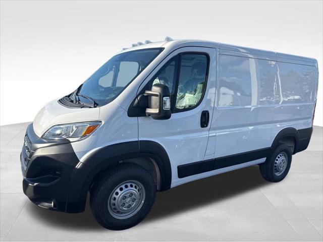 2025 RAM ProMaster 1500 Cargo Van Tradesman Low Roof 118 WB w/Pass Seat