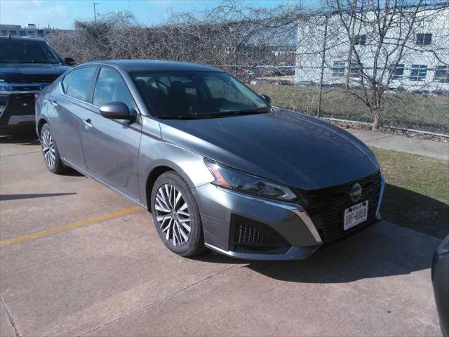 2023 Nissan Altima SV FWD