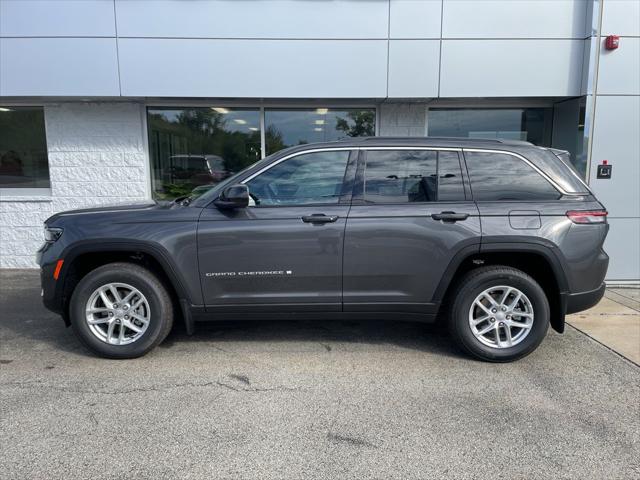 2025 Jeep Grand Cherokee GRAND CHEROKEE LAREDO X 4X4