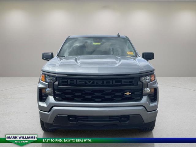 2023 Chevrolet Silverado 1500 4WD Crew Cab Short Bed Custom 2023 Chevrolet Silverado 1500 4WD Crew Cab Short Bed Custom