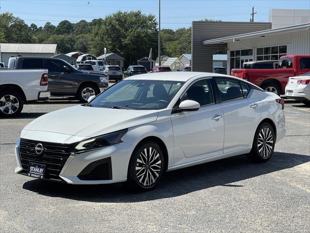 2023 Nissan Altima SV FWD