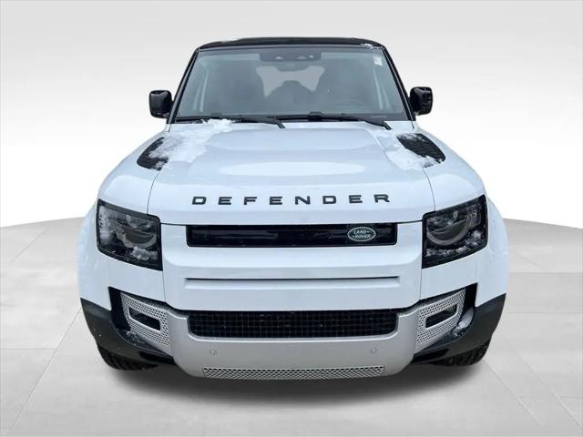 2025 Land Rover Defender 110 P300