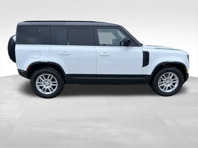 2025 Land Rover Defender 110 P300