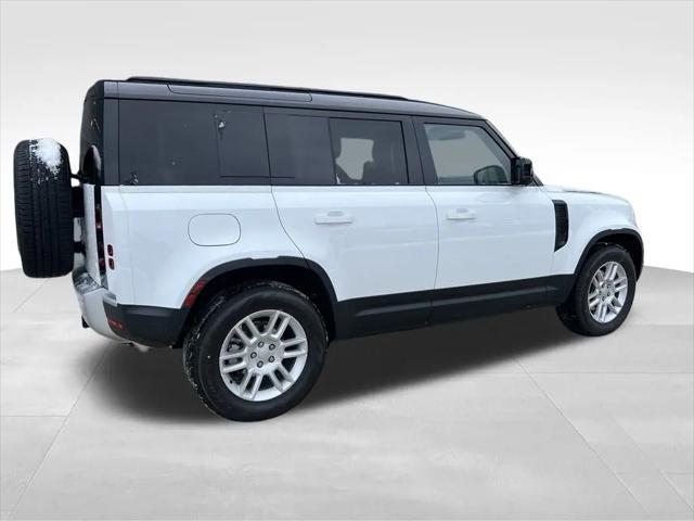 2025 Land Rover Defender 110 P300