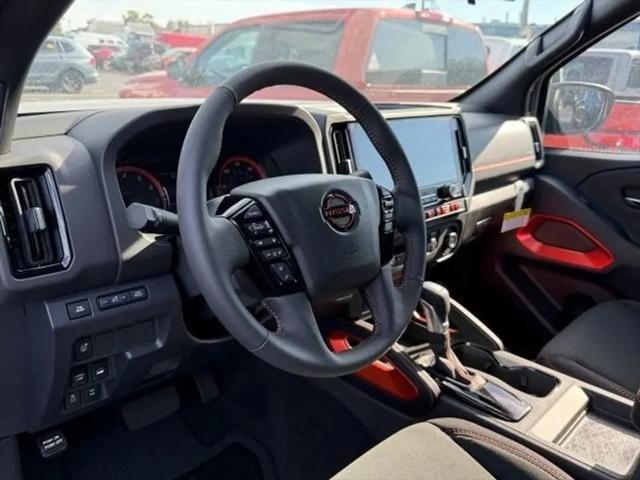 2025 Nissan Frontier Crew Cab PRO-4X 4x4