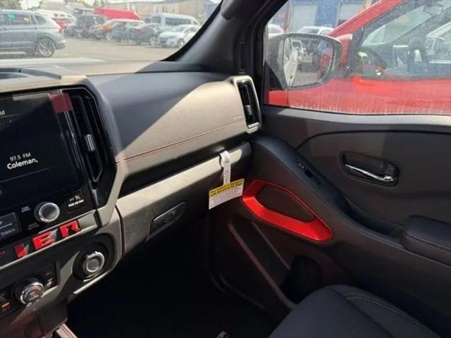 2025 Nissan Frontier Crew Cab PRO-4X 4x4