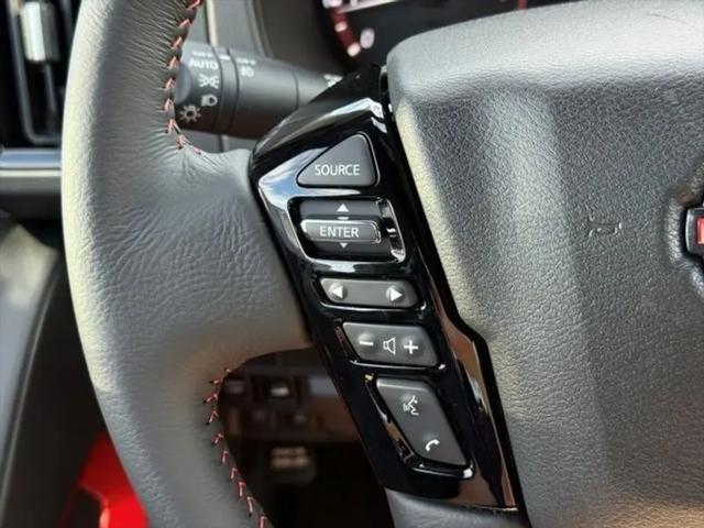 2025 Nissan Frontier Crew Cab PRO-4X 4x4