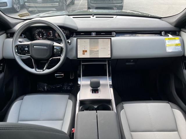 2026 Land Rover Range Rover Velar P250 Dynamic SE