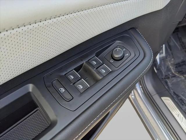 2026 Volkswagen Atlas Cross Sport SEL Premium R-Line