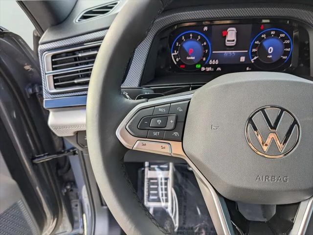 2026 Volkswagen Atlas Cross Sport SEL Premium R-Line