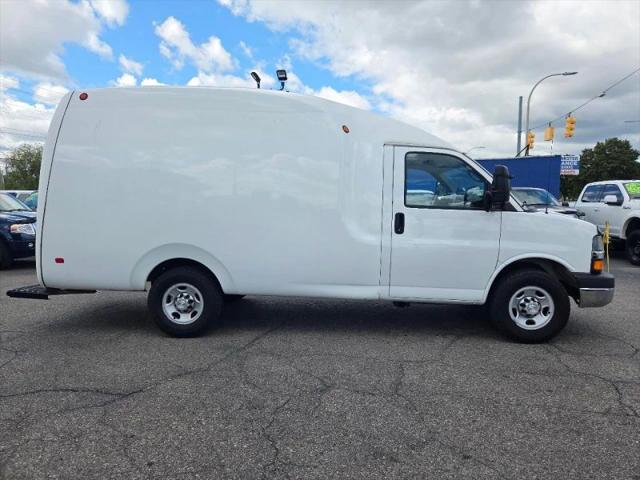 2015 Chevrolet Express Cutaway 3500