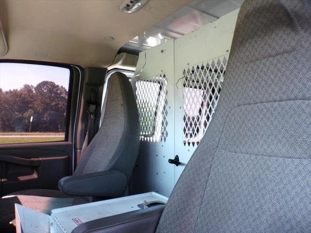 2022 Chevrolet Express Cargo Van RWD 2500 Regular Wheelbase WT
