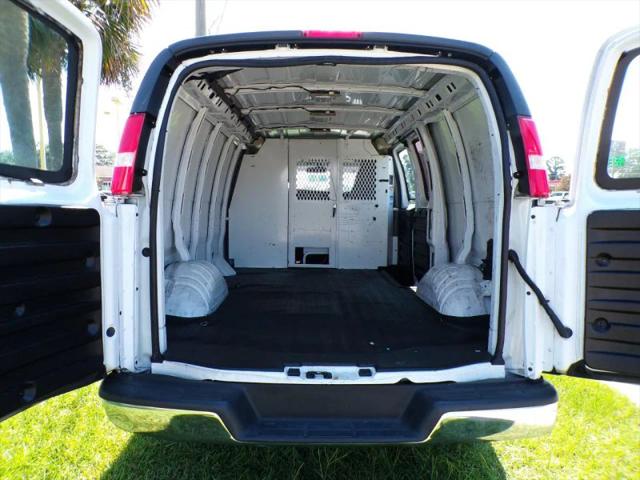 2022 Chevrolet Express Cargo Van RWD 2500 Regular Wheelbase WT