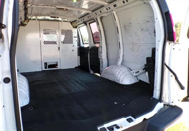2022 Chevrolet Express Cargo Van RWD 2500 Regular Wheelbase WT