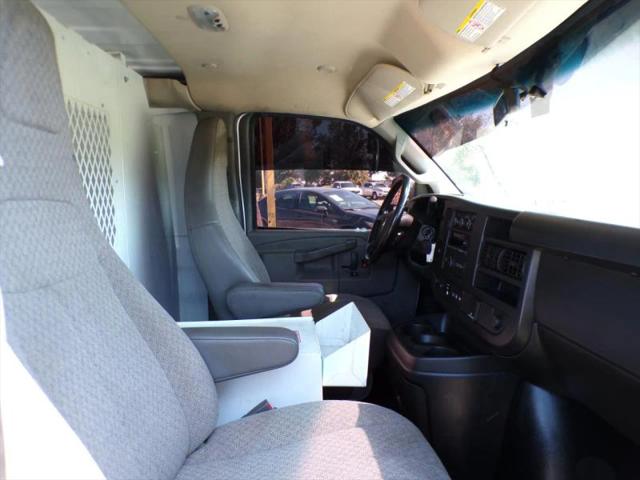 2022 Chevrolet Express Cargo Van RWD 2500 Regular Wheelbase WT