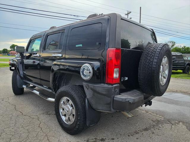 2006 HUMMER H3 Base