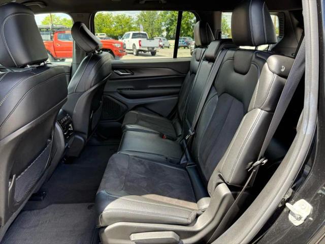 2024 Jeep Grand Cherokee L Altitude 4x4